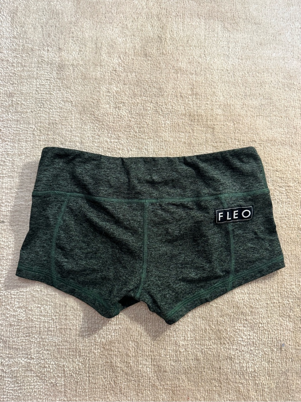 Fleo shorts medium